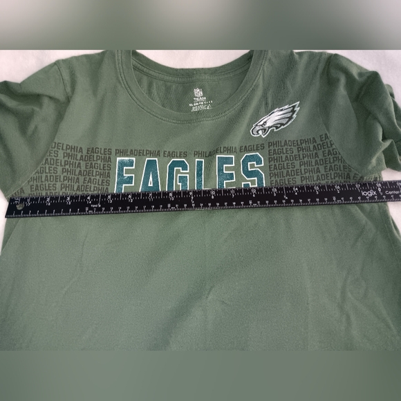 NFL Team Apparel Women's XL Green Eagles T-Shirt Pre-owned - Picture 5 of 7